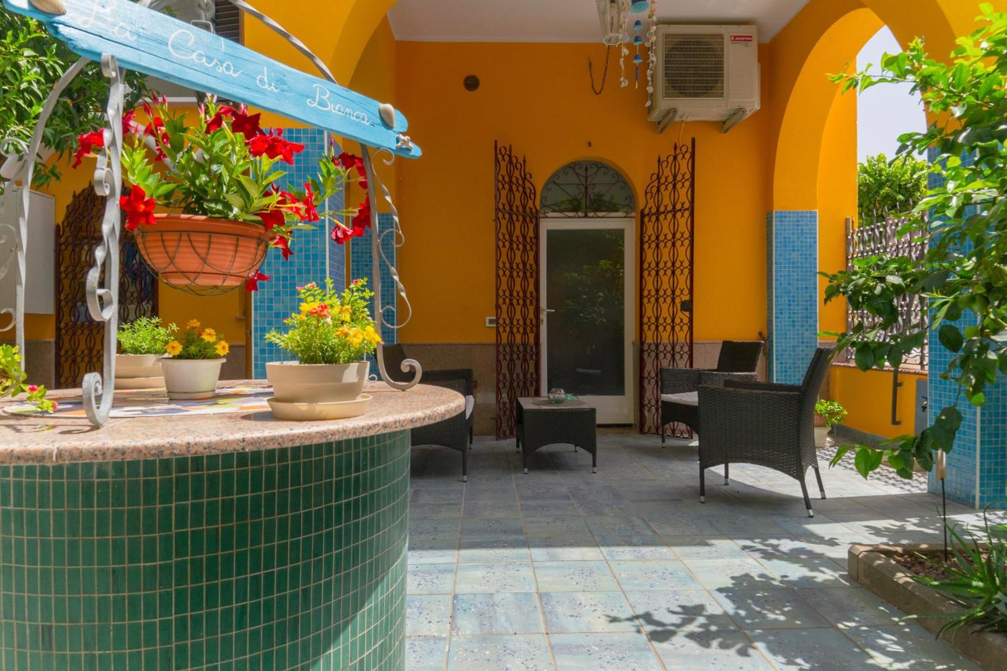 La Casa Di Bianca Bed & Breakfast Фолоника Екстериор снимка