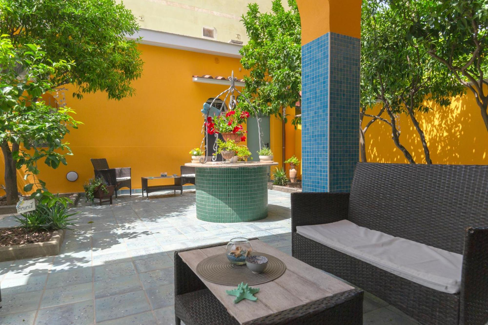 La Casa Di Bianca Bed & Breakfast Фолоника Екстериор снимка