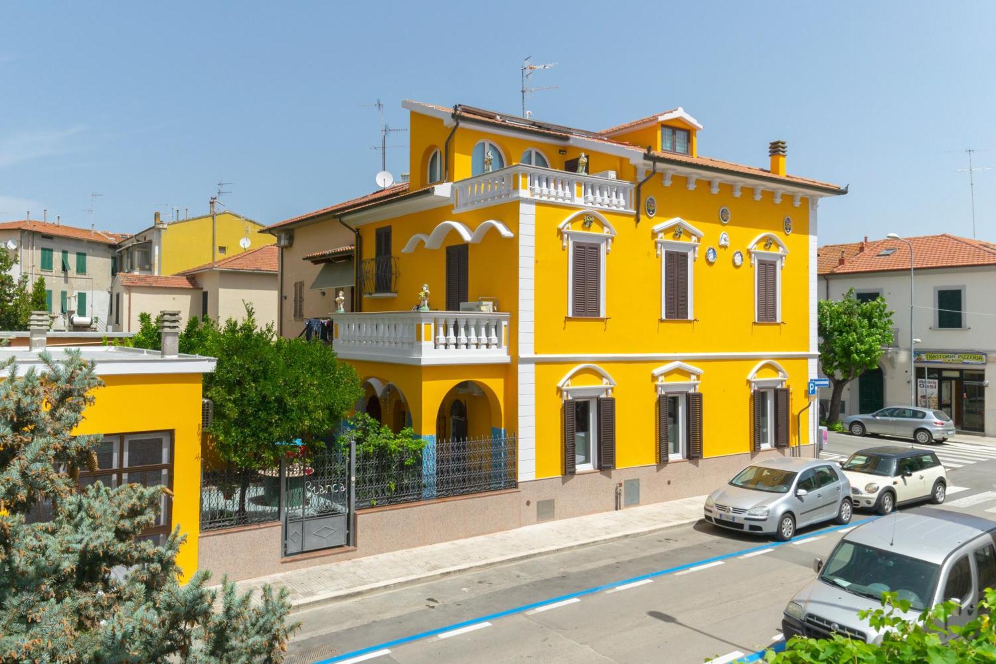 La Casa Di Bianca Bed & Breakfast Фолоника Екстериор снимка