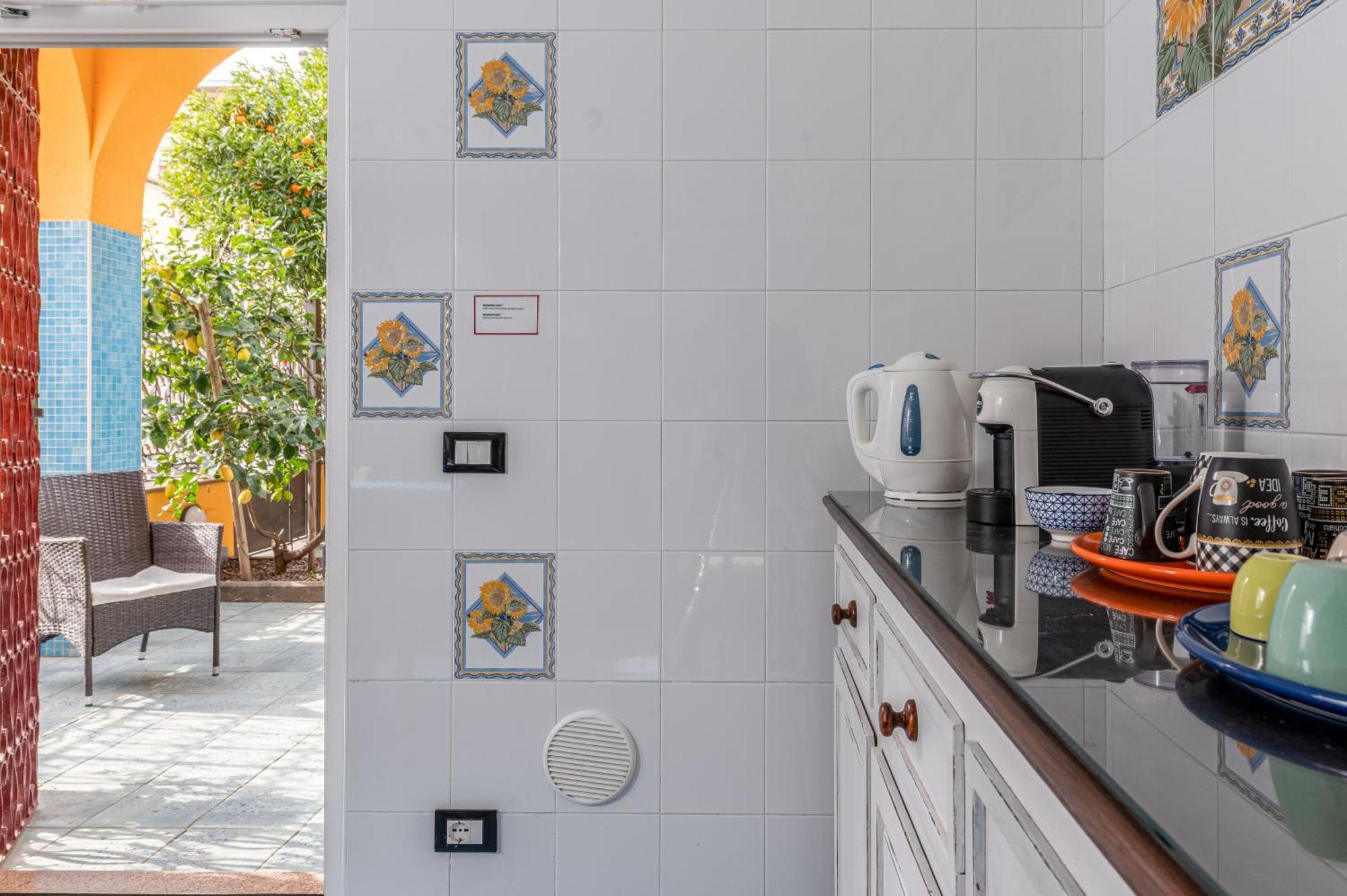 La Casa Di Bianca Bed & Breakfast Фолоника Екстериор снимка